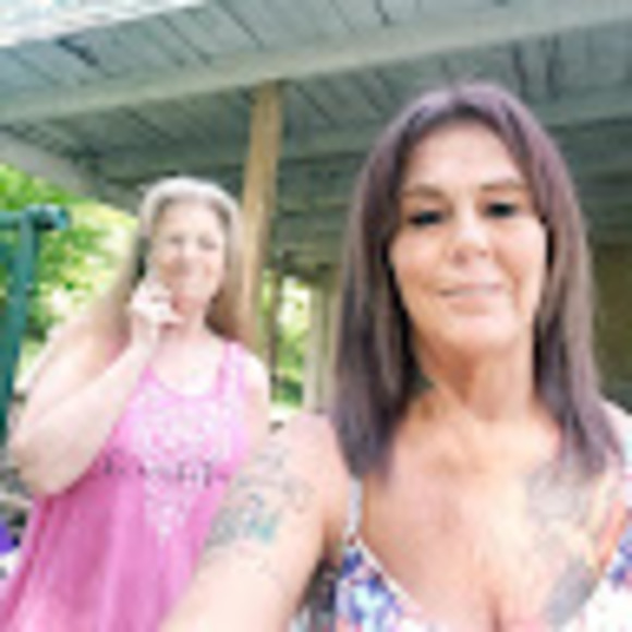 Meet your Posher, Elizabeth - Picture 1 of 1